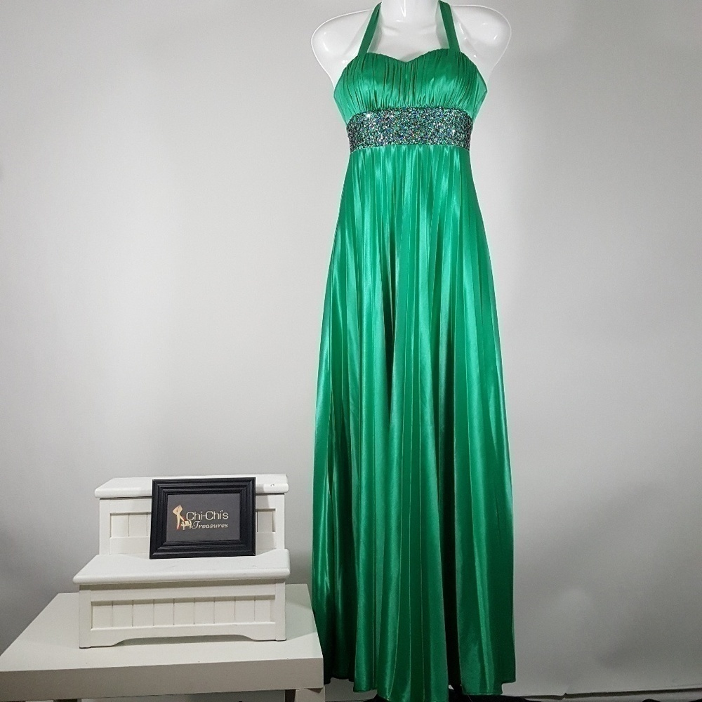 MY MICHELLE PLEATED DRESS - Picture 2 of 6